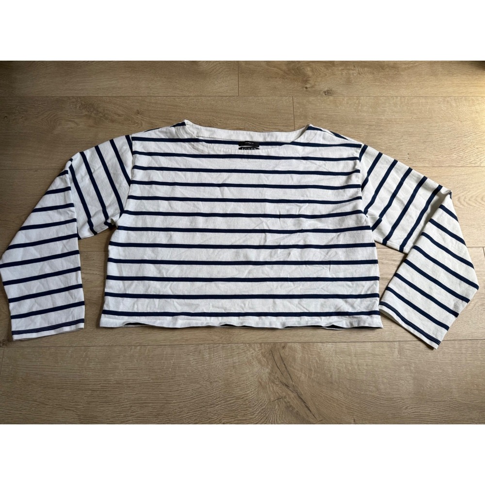 EUC Womens J Crew long sleeve white blue striped cropped fit top cotton size L